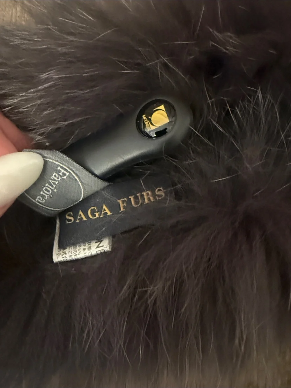 Saga fox fur thick pelts